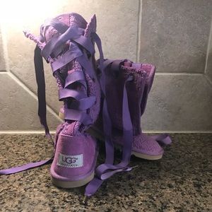 Girls BRAND NEW never worn Size 3 UGG BOOTS